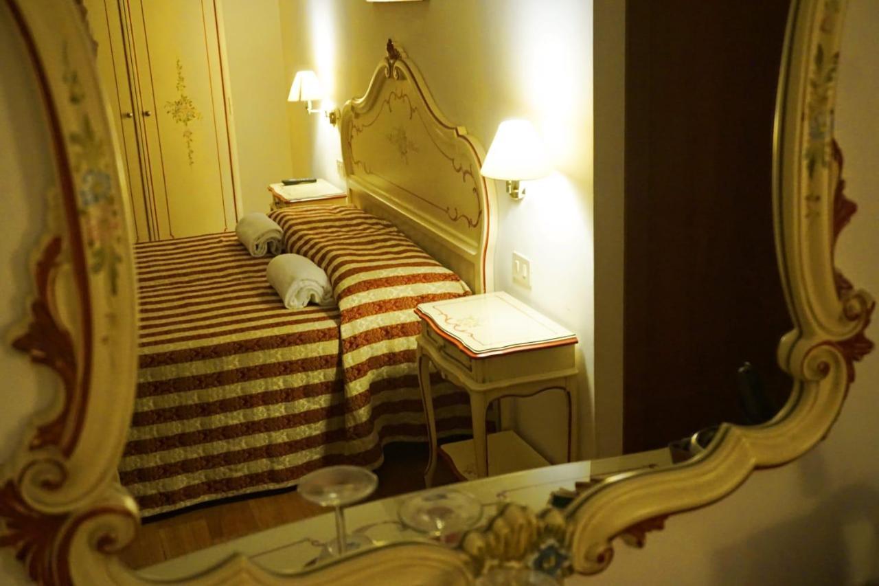 Hotel Rialto Experience Venezia Esterno foto