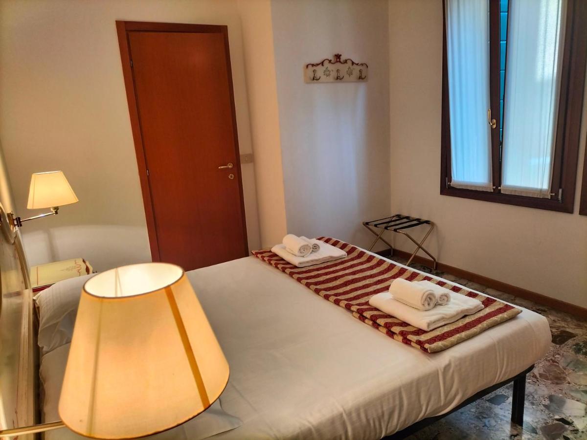 Hotel Rialto Experience Venezia Esterno foto